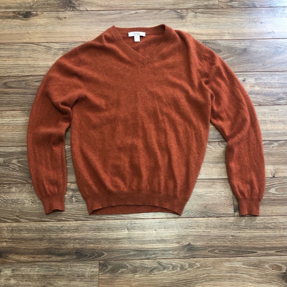 Turnbury brand men’s cashmere sweater